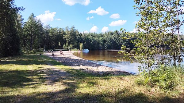 Kirjoittajan mielestä uimarannat eivät saa tasapuolista kohtelua. Kuva: