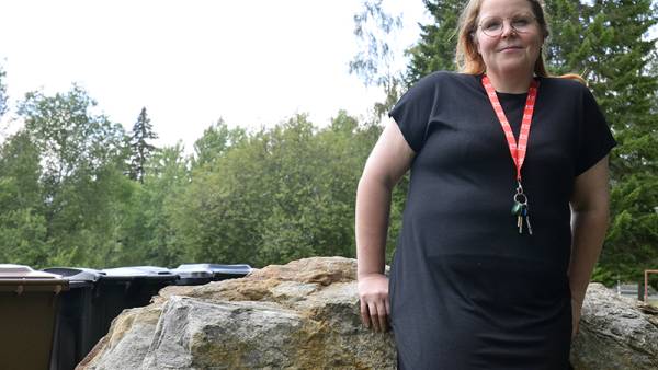 Kirsi Laitinen muutti Kuhmoisiin heti pestinsä alkajaisiksi keväällä....