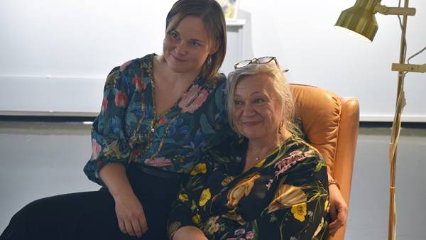 "Me ollaan luovia tyyppejä ja vihellellään töitä tehdessämme....