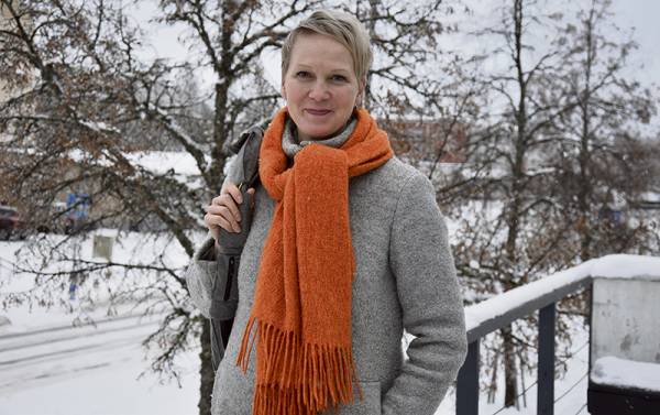 Yksi Mari Holopaisen toimenkuvista on vahvistaa Lakeland Villages...