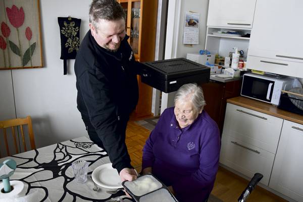 Aira Mäkelä on jo teini-iässä laittanut ruokaa ison...