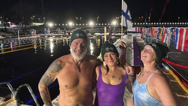 Ilkka Peräoja, Arja Mäkelä ja Liisi Lius tutustuivat...