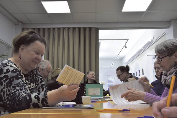 Olisitko sinä tiennyt, kuinka monta lainausta Kuhmoisten kirjastossa...