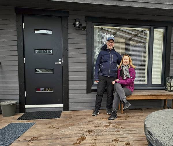 Ilkka Koponen ja Johanna Juvonen tarjoavat majoitusta Pihlajakosken...