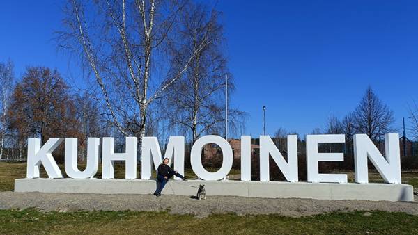 Uusi päätoimittaja ottaa kiitollisena vastaan kaiken lehteä koskevan
palautteen...