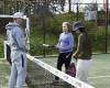 Niko Hukkinen (vasemmalla) rakennutti padel-kentät Kuhmoisiin koronavuosina rakkaudesta...
