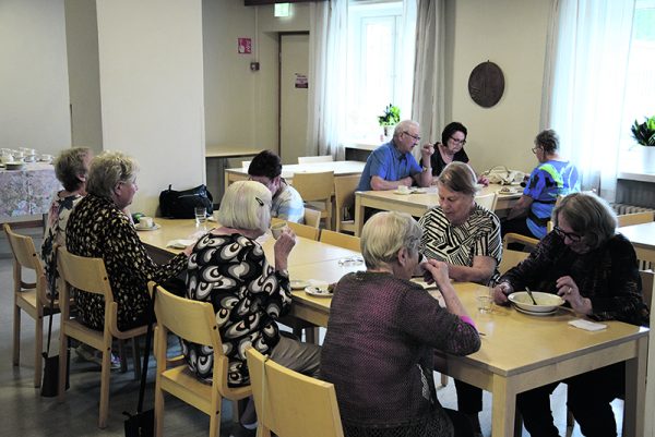 Lähitori-Sylvintupa kerää viikoittain 15-30 osallistujaa. Kevätkaudella suurimman yleisöryntäyksen...