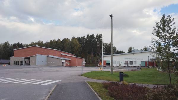 Koulukampuksen hankesuunnittelu on alkamassa. Brado Oy on esitellyt...